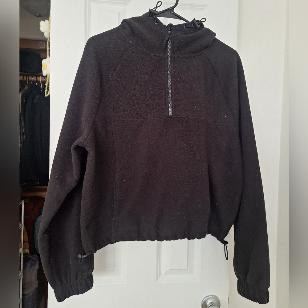 Like New SO Black Hooded Half-zip Fleece Womens Medium